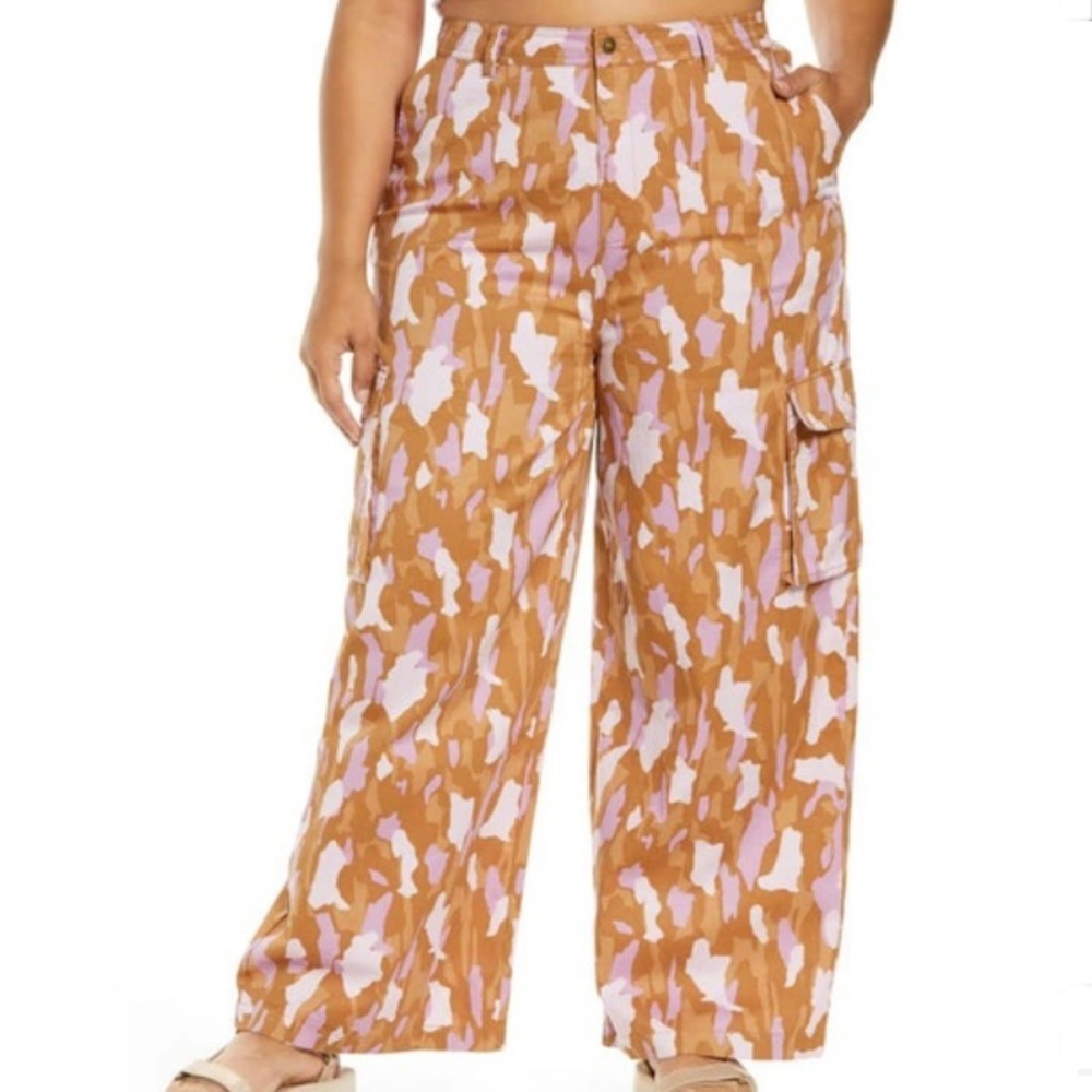 NWOT BP pink camp cargo pants